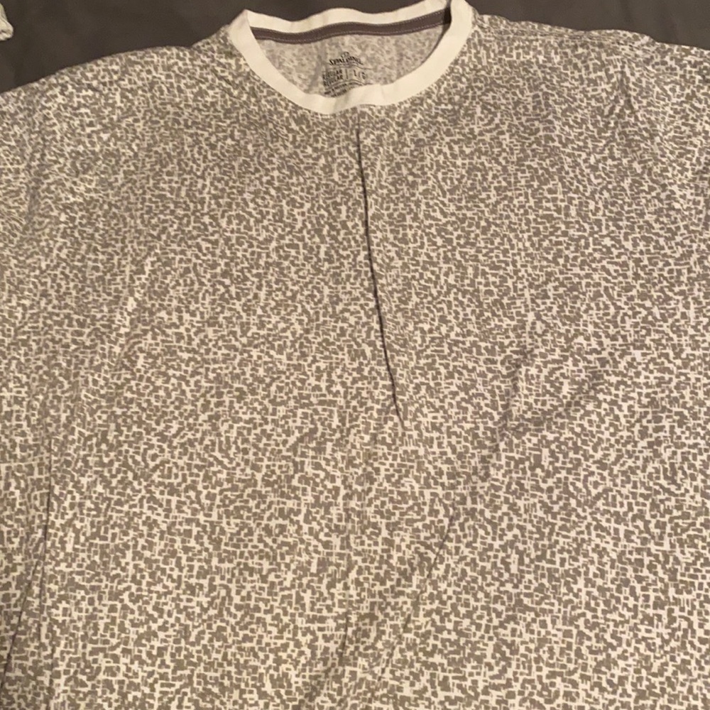 Gray designed t-shirt.